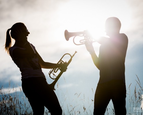 Geschwistershooting mit Trompete