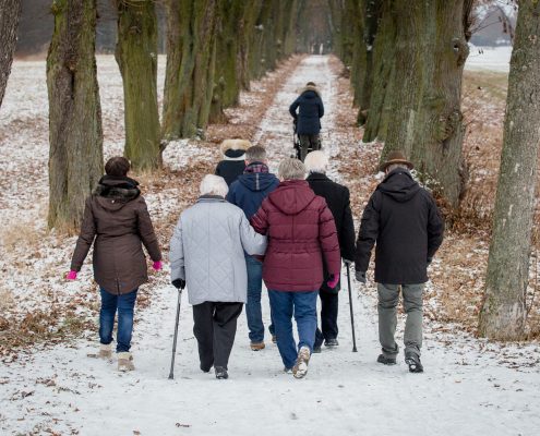 Mehrgenerationenshooting im Schneezauber, maizucker Familienfotograf