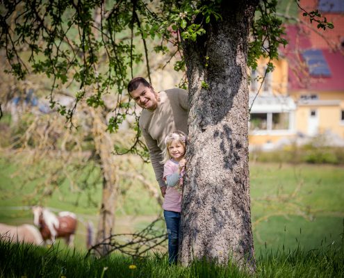 People - Familienshooting im Garten, Kaisten bei Wasserlosen, Portraitfotografin Daggi Binder, maizucker