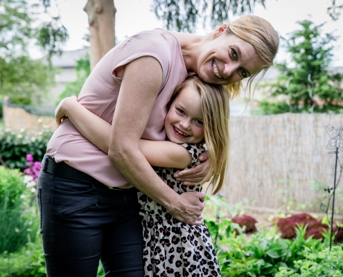 Fotogutschein, Familienshooting, Schraudenbach, Familienbilder, Familienfotoshooting, Gutschein zum Geburtstag, 4 Generationen, Daggi Binder, Fotografin, maizucker