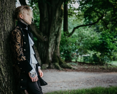Social Media Fotos, Artist, Kuenstler, Theemotionartist, München, Portraits, Studio, Alexander Höller, Englischer Garten, Künstlerportraits